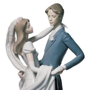 Wedding Couple LLadro
